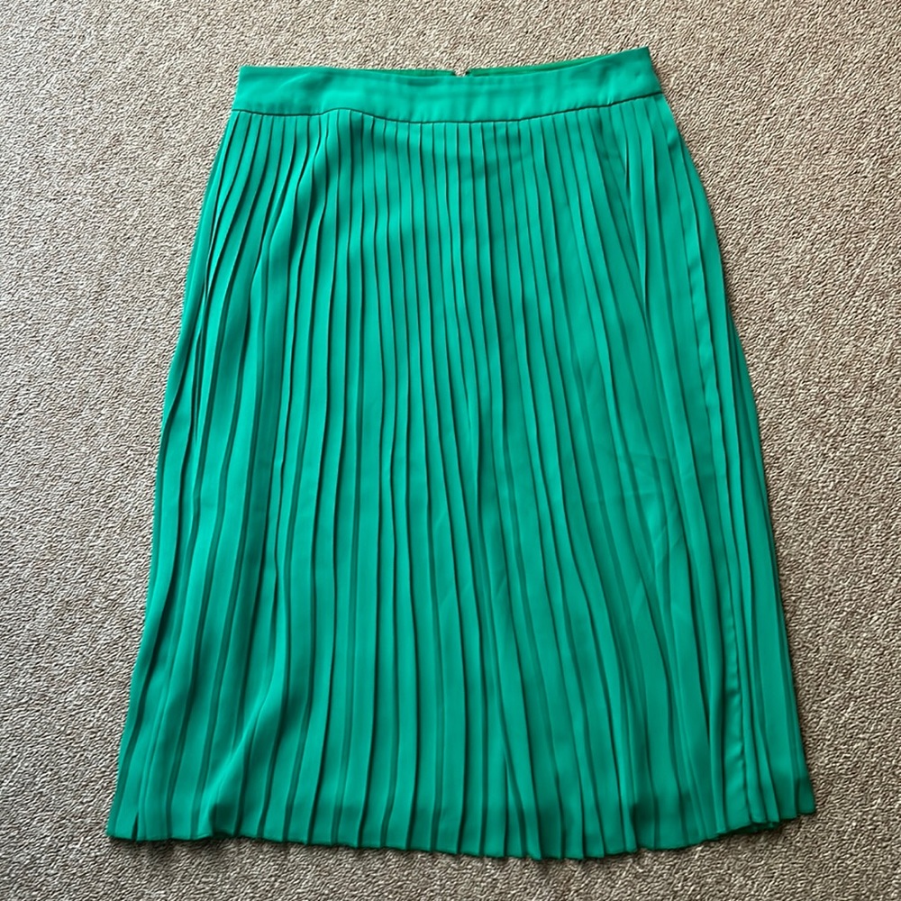 J Crew Green pleated skirt